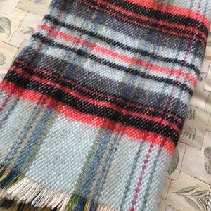 Plaid wool throw blanket, London Saint Michaels